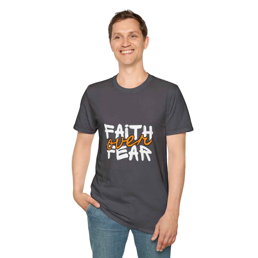 Camiseta Fe sobre Miedo | Tipografía Cristiana Inspiradora