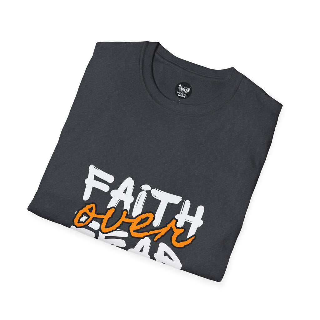 Camiseta Fe sobre Miedo | Tipografía Cristiana Inspiradora