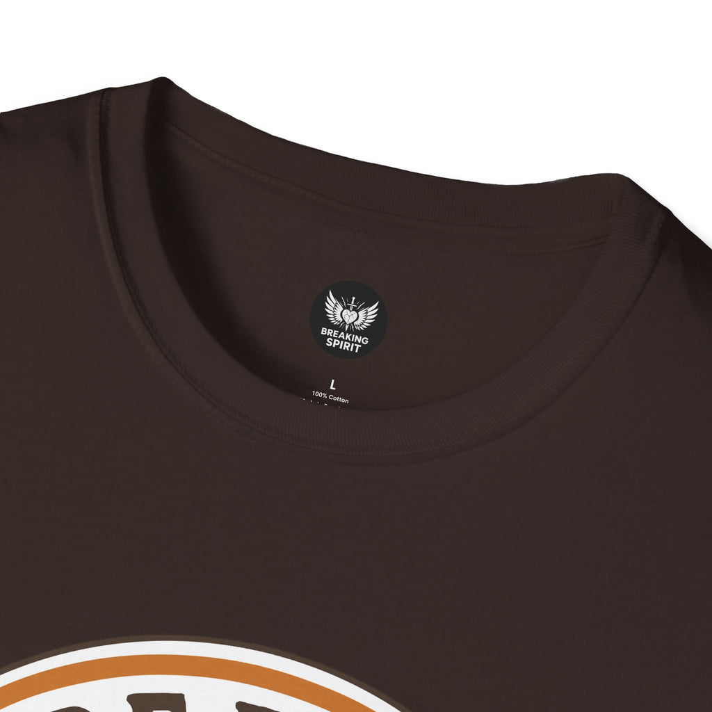 Camiseta Creado con Propósito — Diseño de Montaña de Fe Cristiana (Efesios 2:10)
