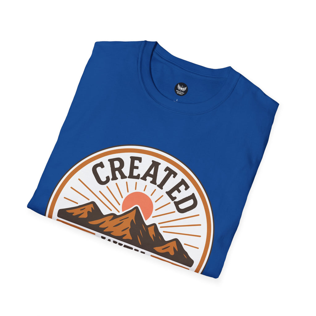 Camiseta Creado con Propósito — Diseño de Montaña de Fe Cristiana (Efesios 2:10)