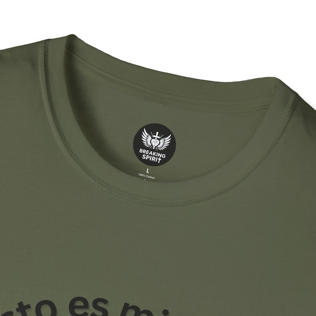 Camiseta Cristo Es Mi Fuerza — Camiseta cristiana en español con silueta de hombre fuerte
