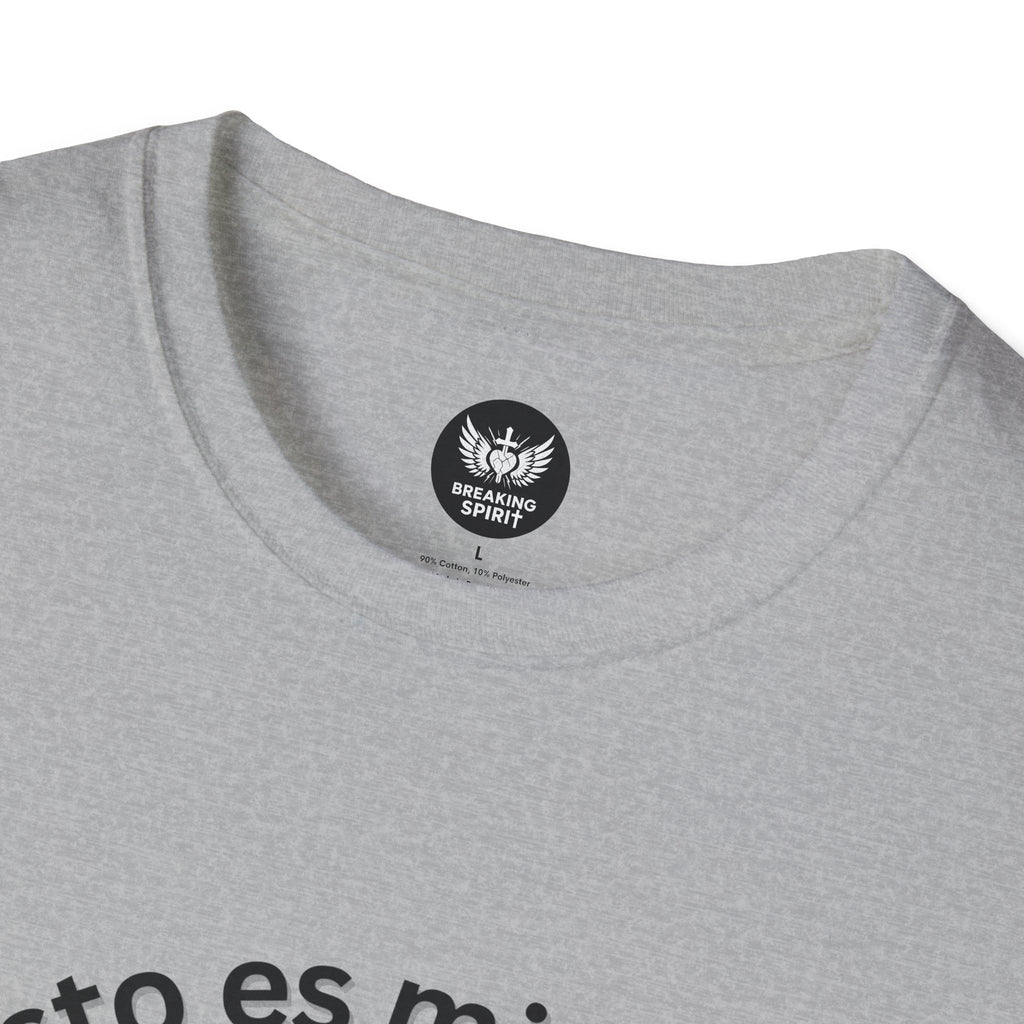 Camiseta Cristo Es Mi Fuerza — Camiseta cristiana en español con silueta de hombre fuerte