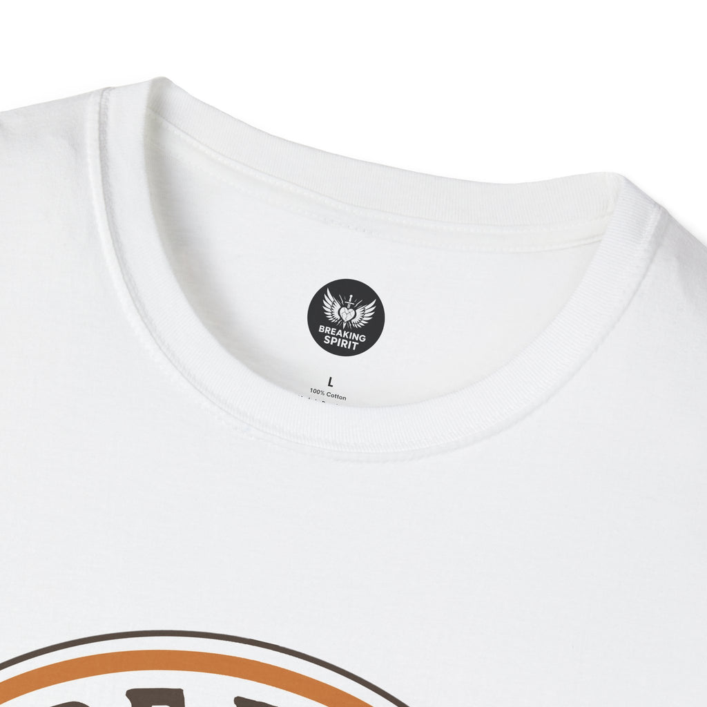 Camiseta Creado con Propósito — Diseño de Montaña de Fe Cristiana (Efesios 2:10)