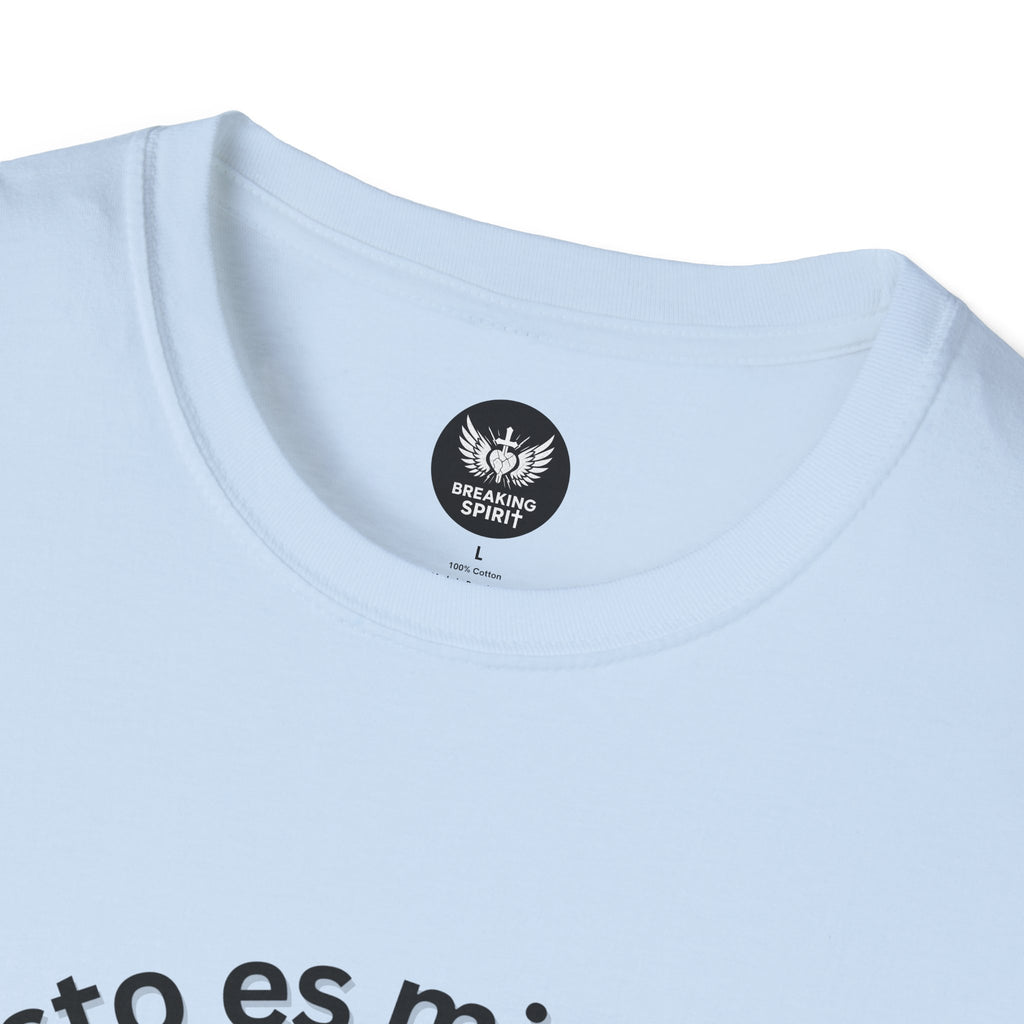 Camiseta Cristo Es Mi Fuerza — Camiseta cristiana en español con silueta de hombre fuerte
