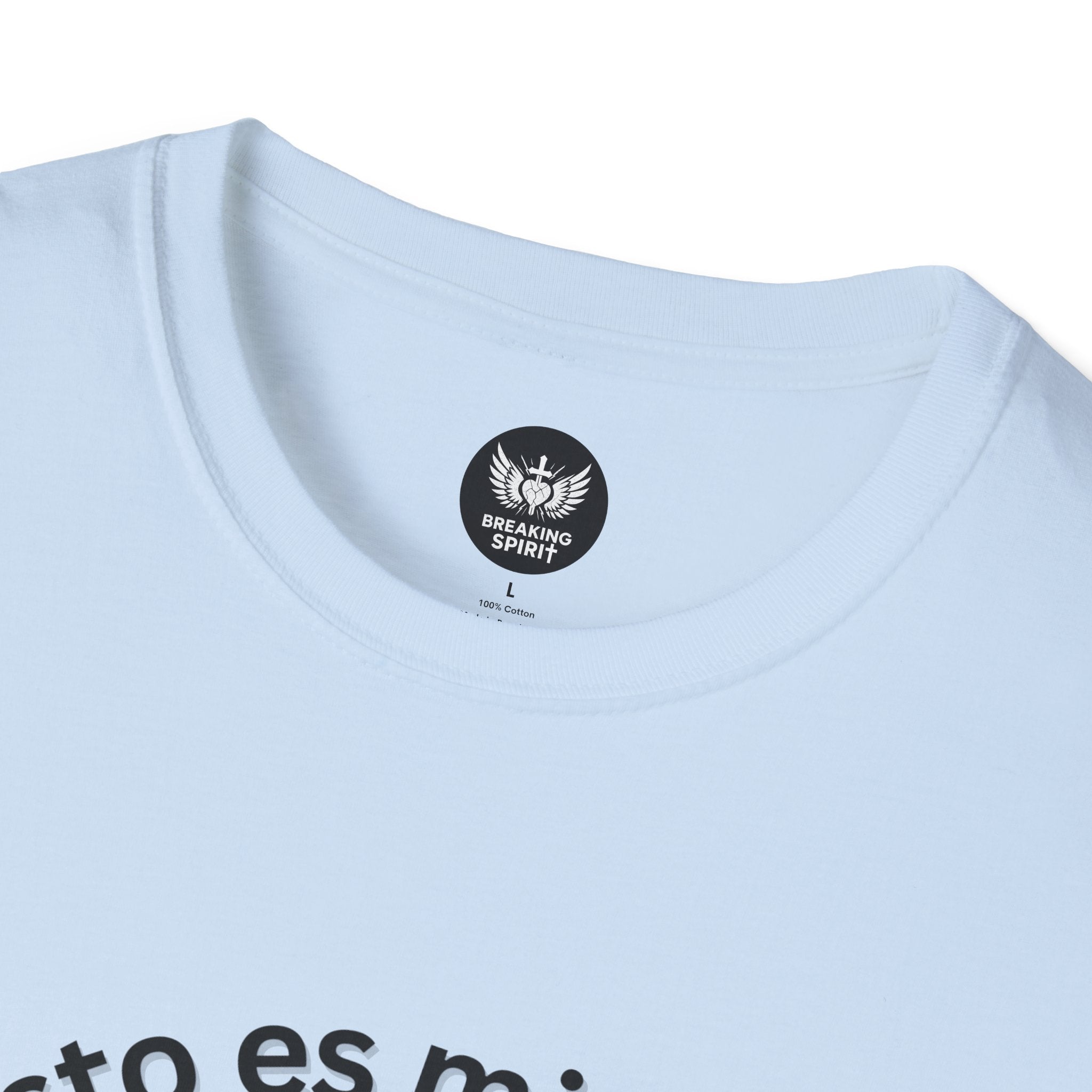 Camiseta Cristo Es Mi Fuerza — Camiseta cristiana en español con silueta de hombre fuerte