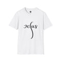 Camiseta con la inscripción "Jesús" — Camiseta minimalista con diseño de fe