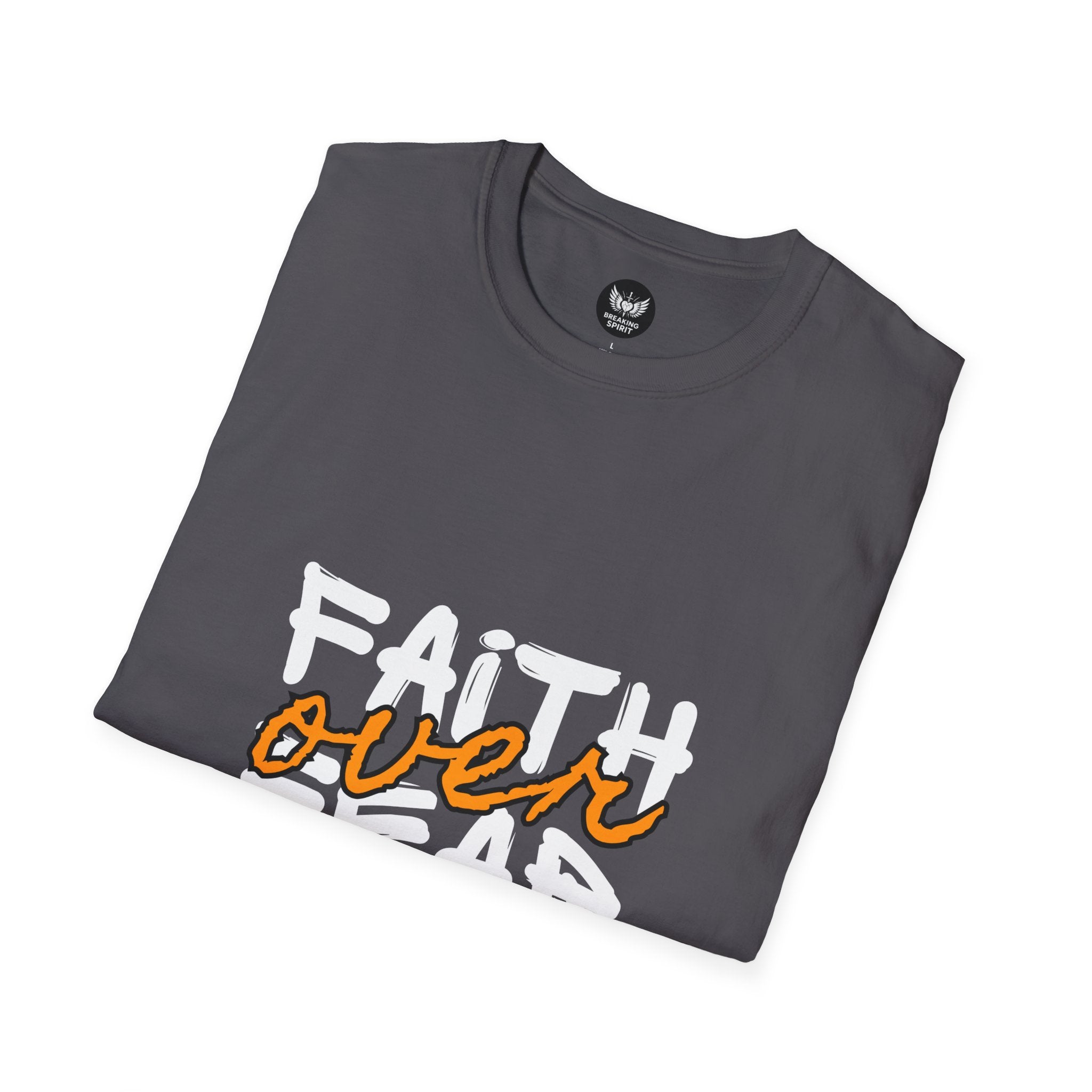 Camiseta Fe sobre Miedo | Tipografía Cristiana Inspiradora