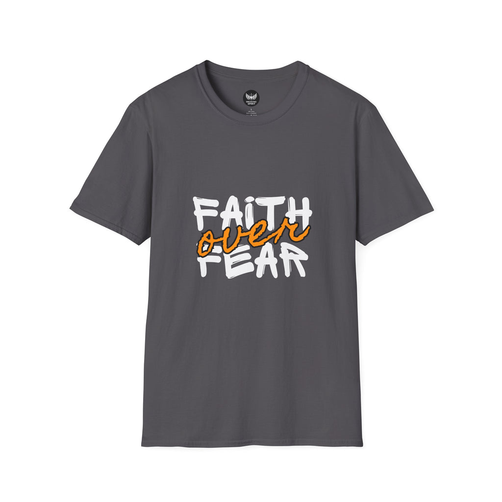 Camiseta Fe sobre Miedo | Tipografía Cristiana Inspiradora