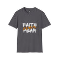 Camiseta Fe sobre Miedo | Tipografía Cristiana Inspiradora