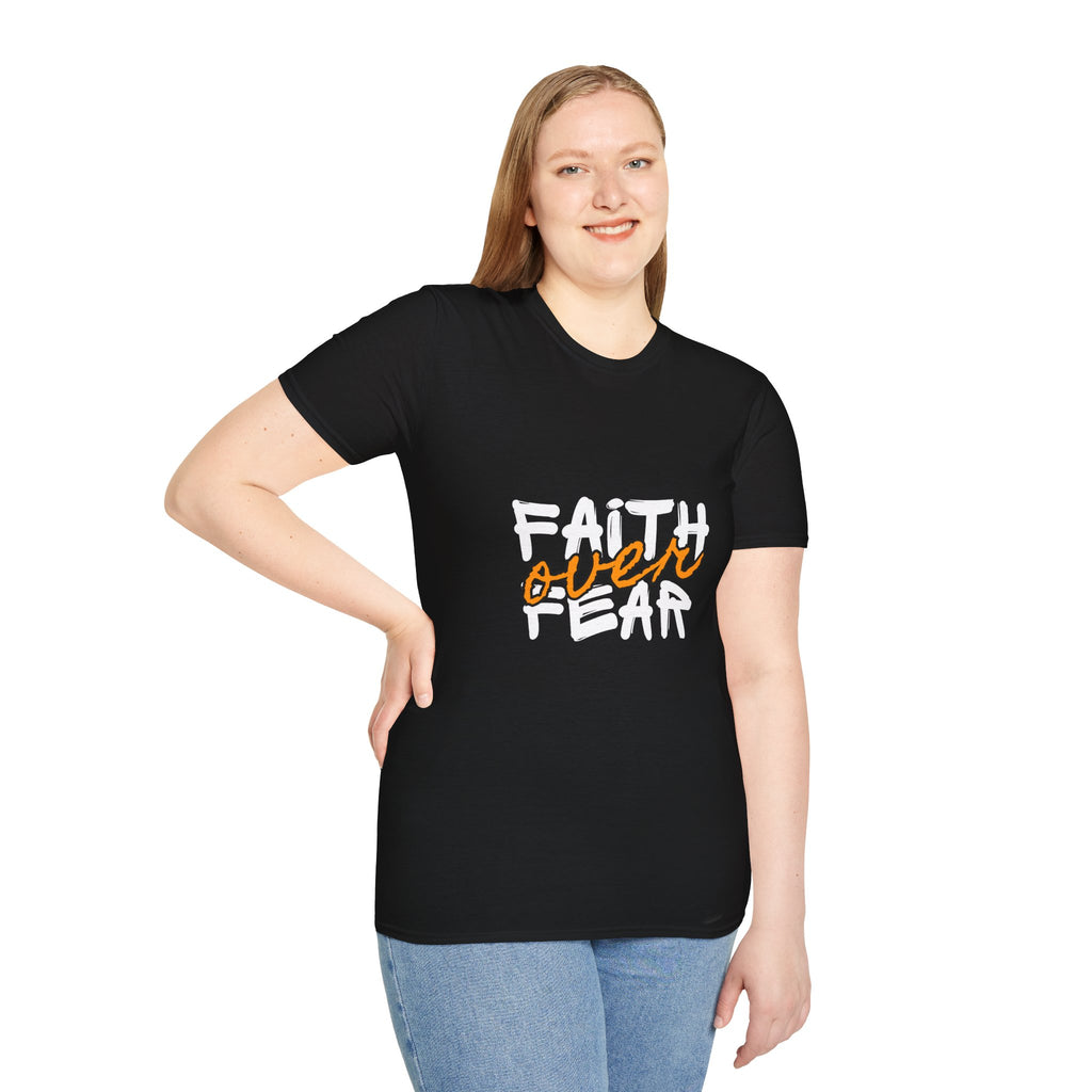 Camiseta Fe sobre Miedo | Tipografía Cristiana Inspiradora