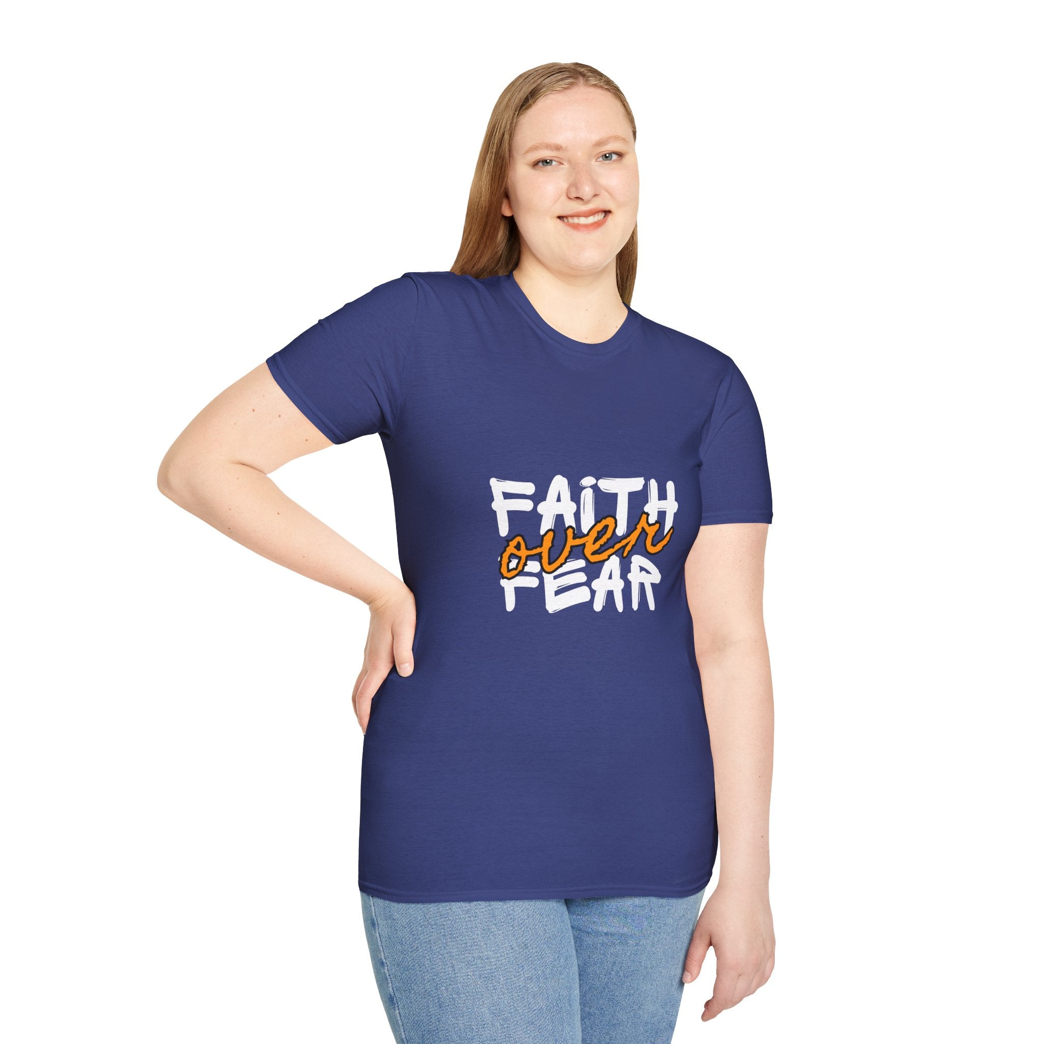 Camiseta Fe sobre Miedo | Tipografía Cristiana Inspiradora