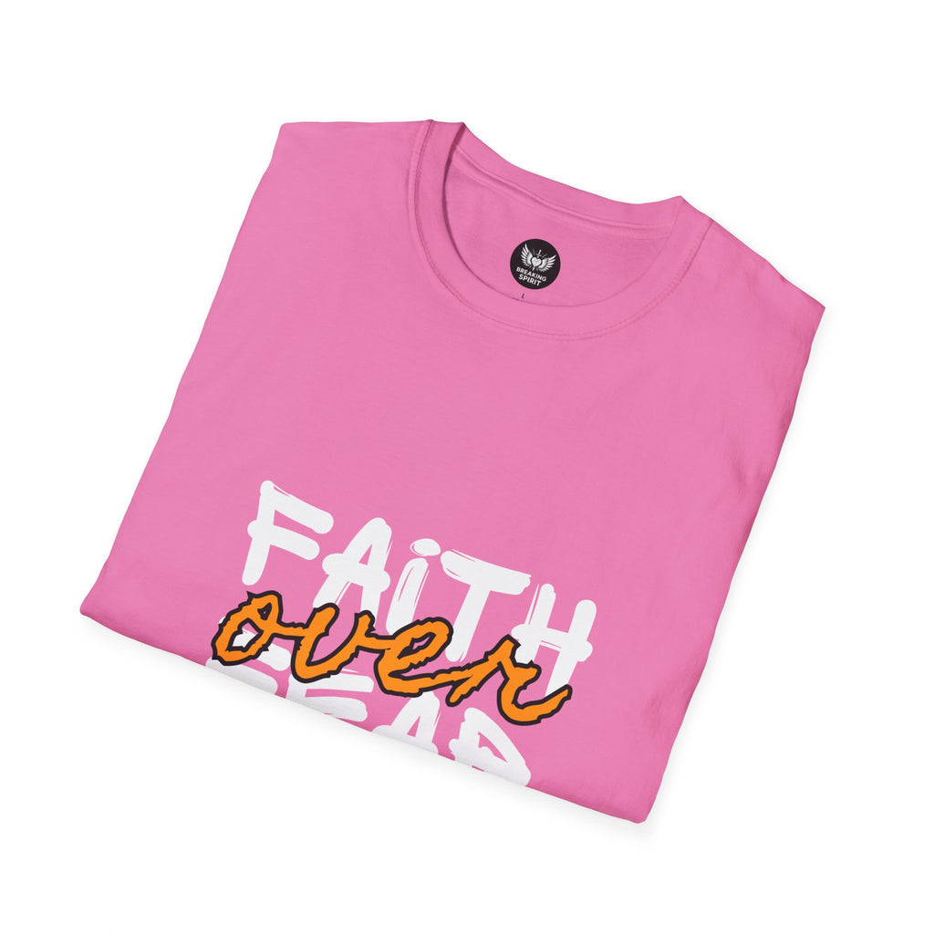 Camiseta Fe sobre Miedo | Tipografía Cristiana Inspiradora