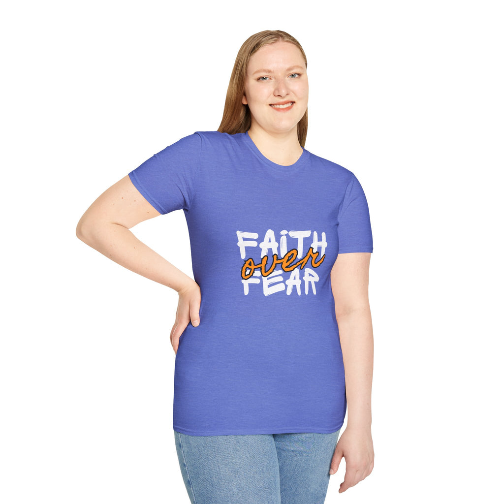 Camiseta Fe sobre Miedo | Tipografía Cristiana Inspiradora