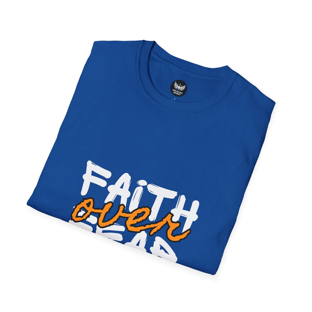 Camiseta Fe sobre Miedo | Tipografía Cristiana Inspiradora